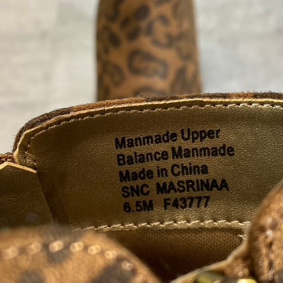 STYLE & CO Women's Brown Leopard Print Micro Masrinaa Block Heel Booties SZ 6.5 - Picture 8 of 8